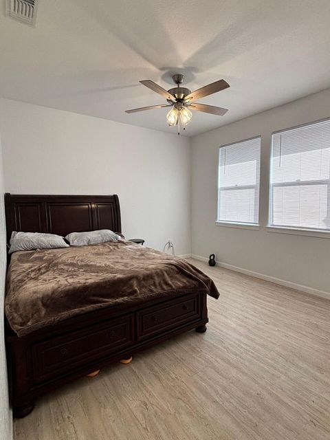 Tiny photo for 4059 Fern Valley Road, Phoenix, OR 97535 (MLS # 220211818)