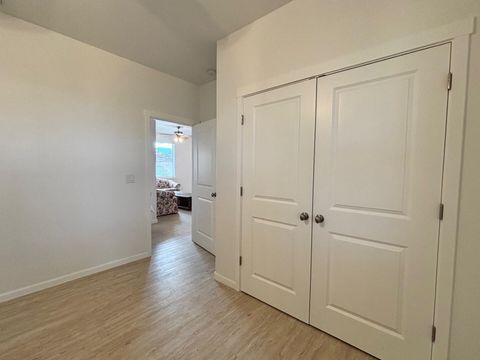 Tiny photo for 4059 Fern Valley Road, Phoenix, OR 97535 (MLS # 220211818)