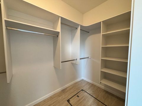 Tiny photo for 4059 Fern Valley Road, Phoenix, OR 97535 (MLS # 220211818)