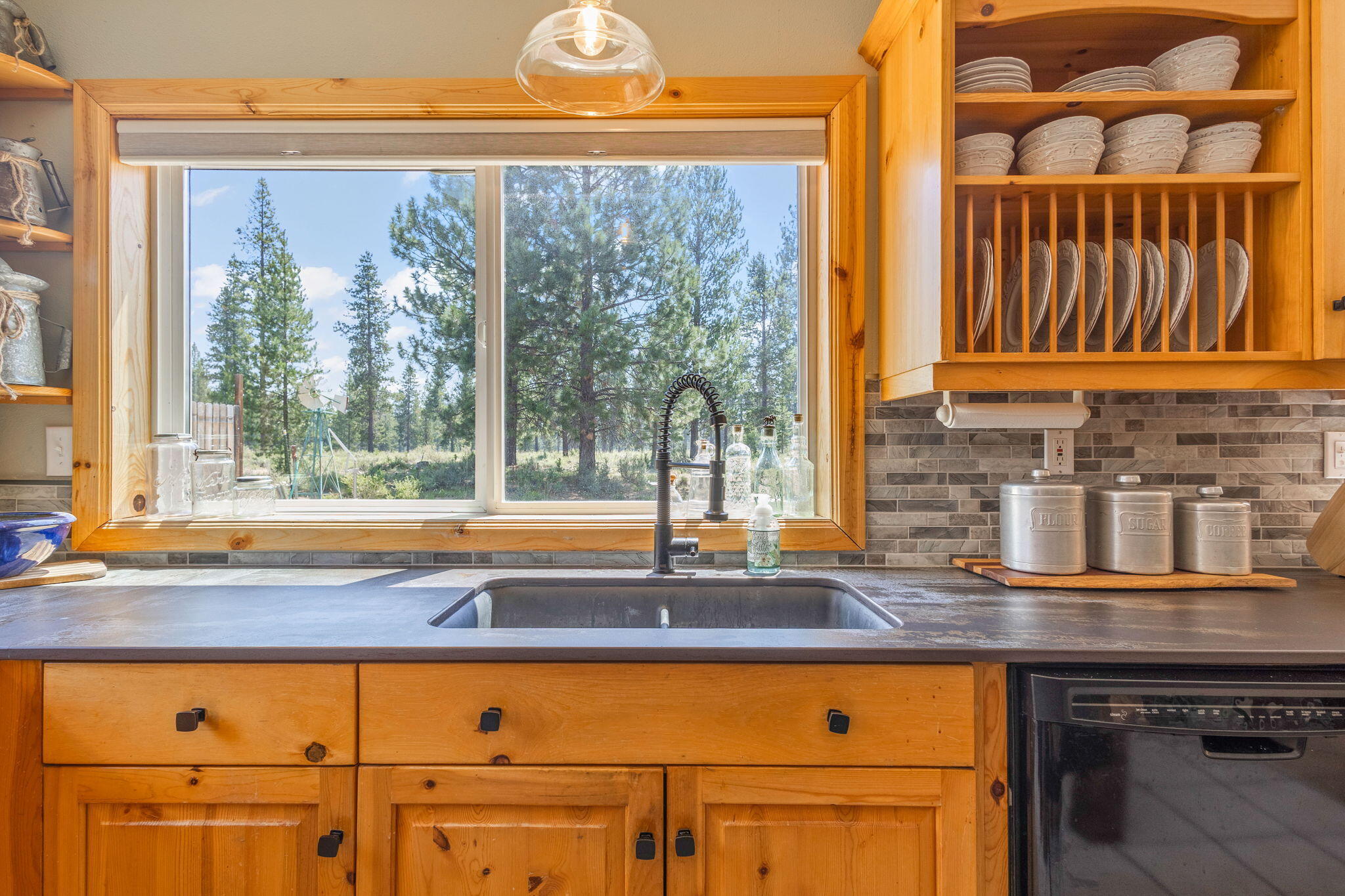 Fall River Estate - Residential