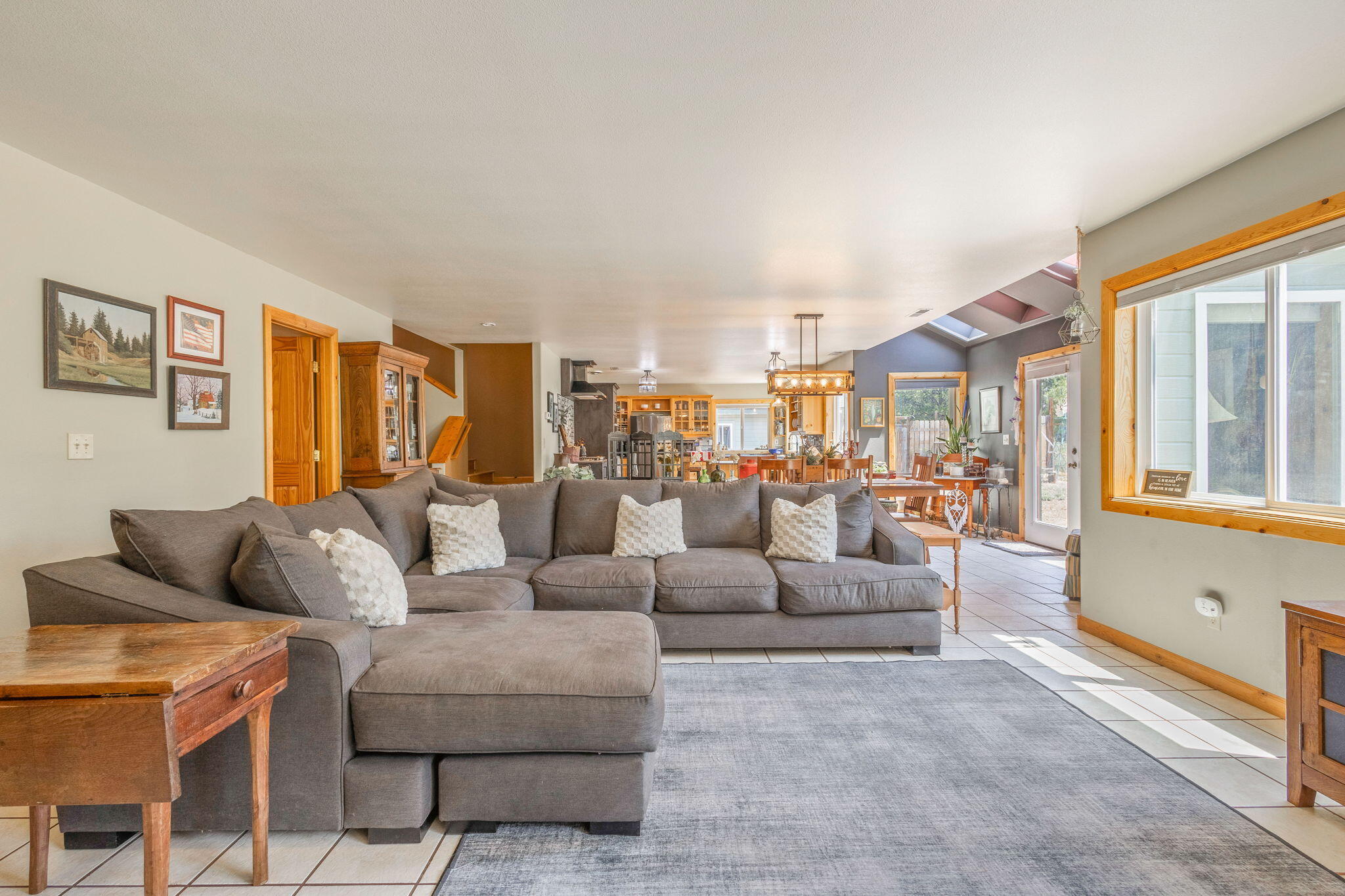 Fall River Estate - Residential