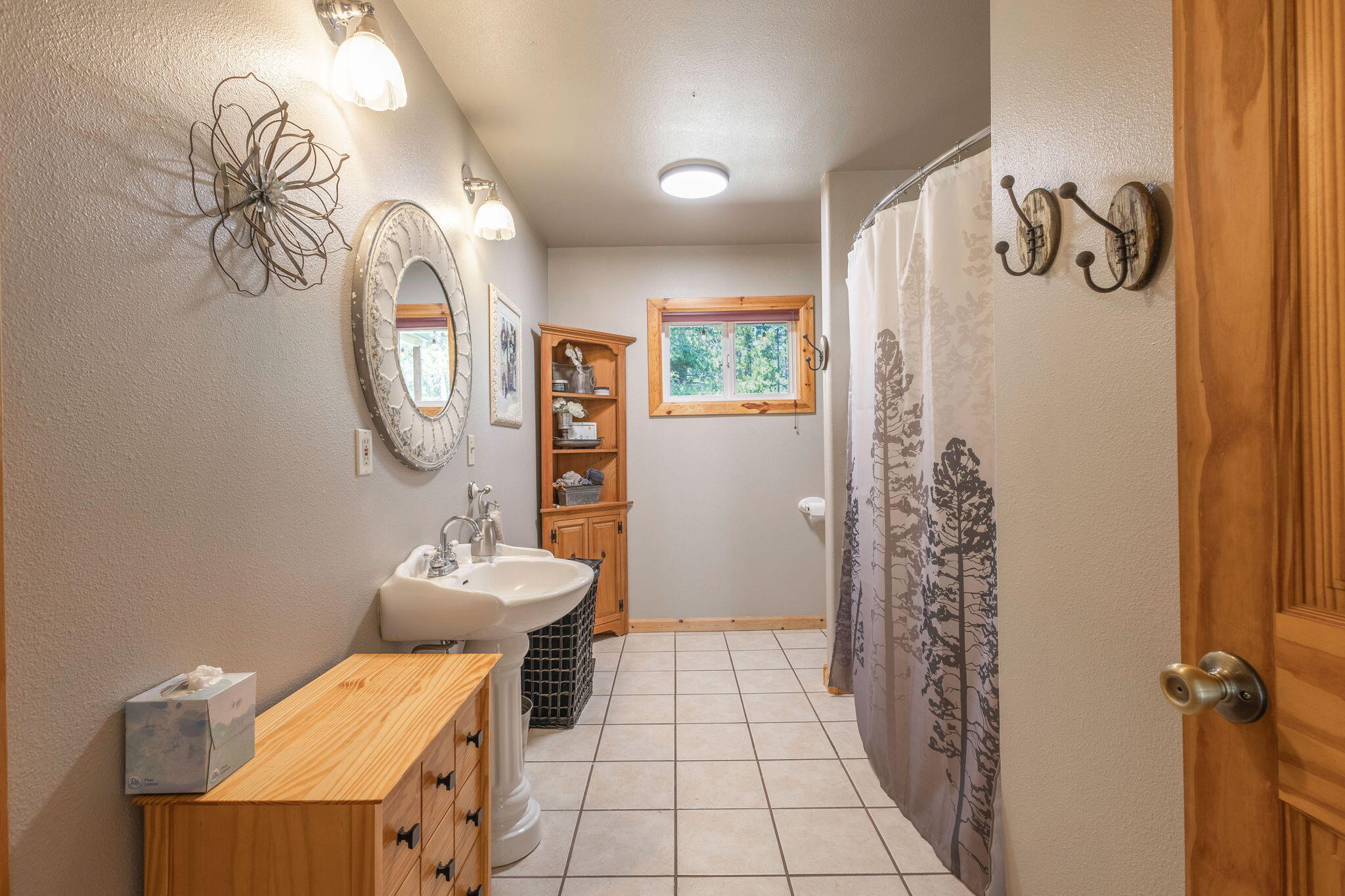 Fall River Estate - Residential