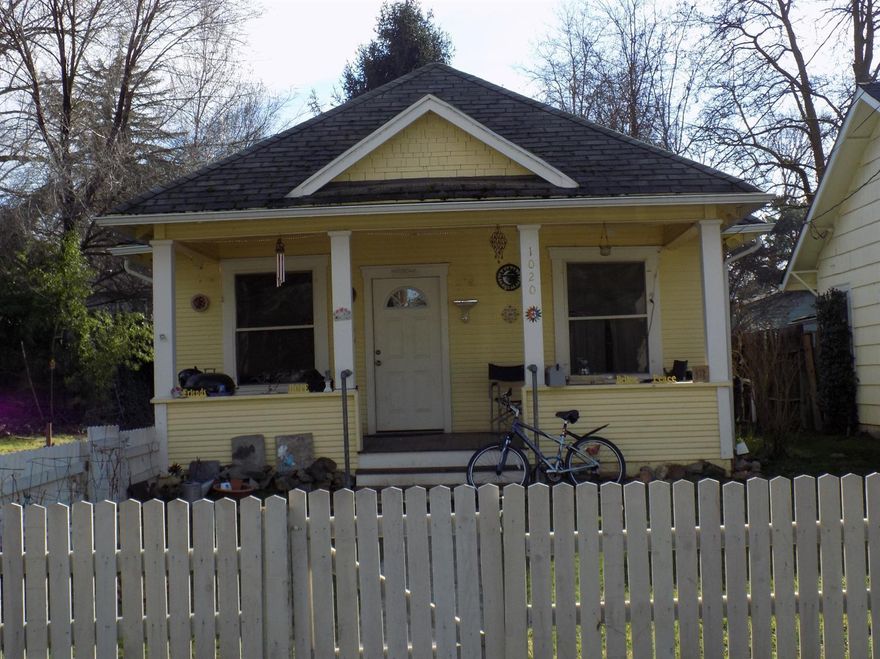 Awesome investment potential in desirable area of East Medford. Existing home is currently being rented for $825/month; extra large lot has potential to build two more duplexes. Buyer to do own diligence regarding any future development.