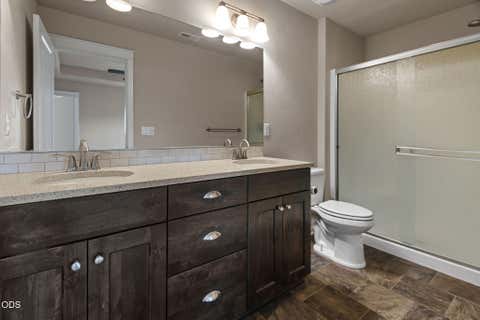 Tiny photo for 2910 SW Yew Park Lane, Redmond, OR 97756 (MLS # 220226621)