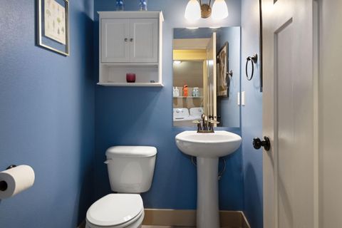 Tiny photo for 63113 De Haviland Court, Bend, OR 97701 (MLS # 220219756)