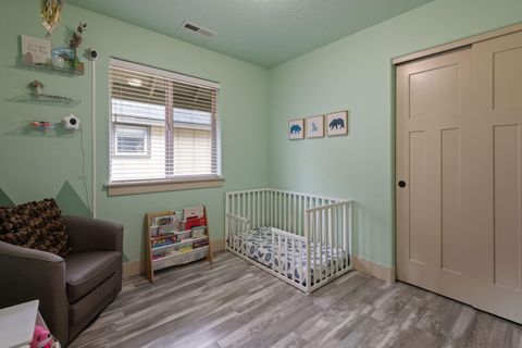 Tiny photo for 63113 De Haviland Court, Bend, OR 97701 (MLS # 220219756)