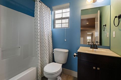 Tiny photo for 63113 De Haviland Court, Bend, OR 97701 (MLS # 220219756)