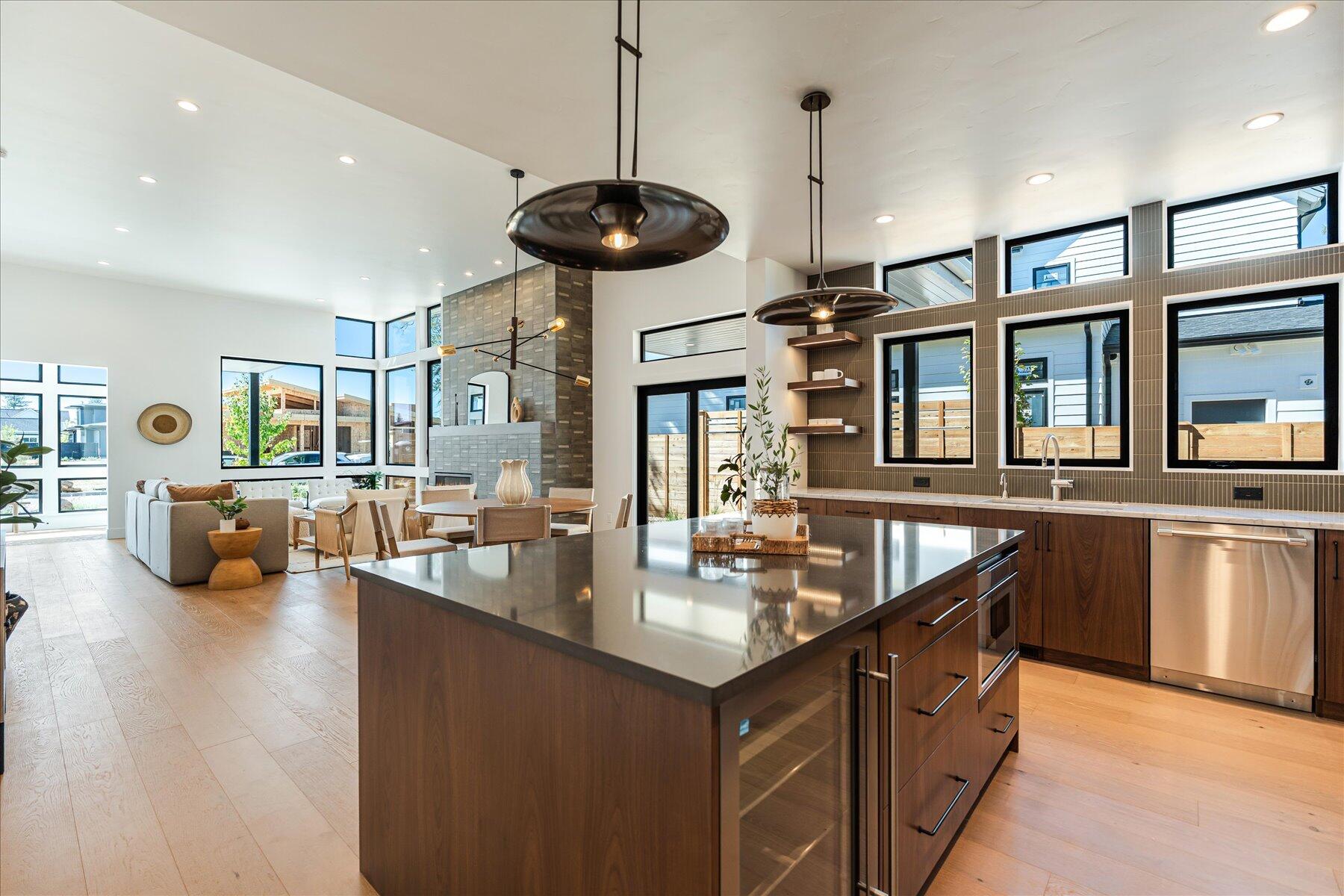 Discovery West Phase 6 & 7 - Residential