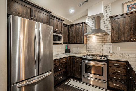 Tiny photo for 583 Plum Ridge Court, Ashland, OR 97520 (MLS # 220217278)