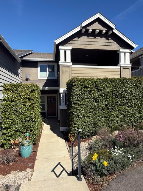 Photo of 583 Plum Ridge Court, Ashland, OR 97520 (MLS # 220217278)