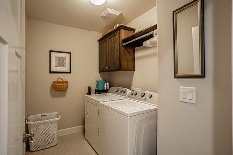 Tiny photo for 583 Plum Ridge Court, Ashland, OR 97520 (MLS # 220217278)