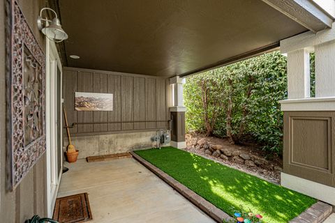 Tiny photo for 583 Plum Ridge Court, Ashland, OR 97520 (MLS # 220217278)