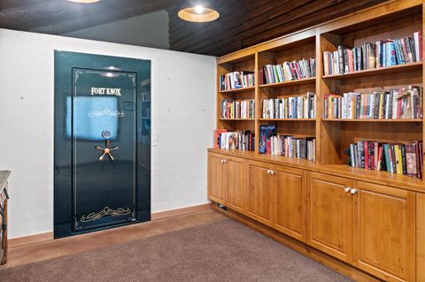 Tiny photo for 52255 Huntington Road, La Pine, OR 97739 (MLS # 220215855)