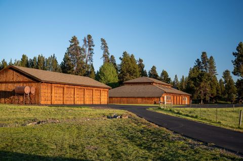Tiny photo for 52255 Huntington Road, La Pine, OR 97739 (MLS # 220215855)