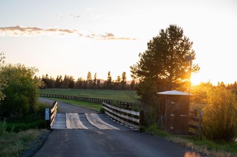 Tiny photo for 52255 Huntington Road, La Pine, OR 97739 (MLS # 220215855)