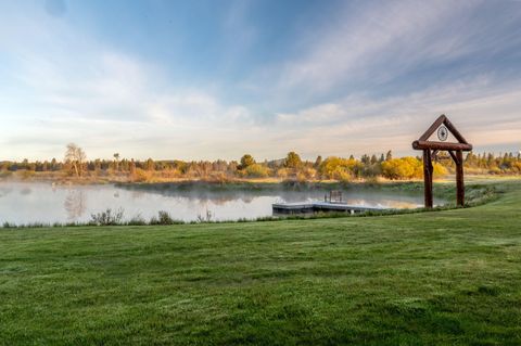 Tiny photo for 52255 Huntington Road, La Pine, OR 97739 (MLS # 220215855)