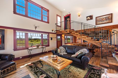 Tiny photo for 52255 Huntington Road, La Pine, OR 97739 (MLS # 220215855)