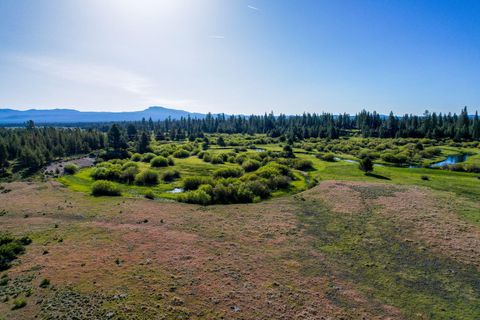 Tiny photo for 52255 Huntington Road, La Pine, OR 97739 (MLS # 220215855)