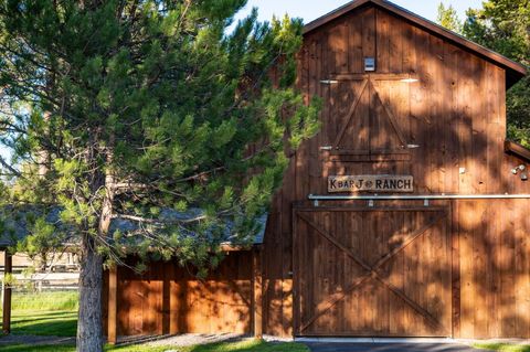 Tiny photo for 52255 Huntington Road, La Pine, OR 97739 (MLS # 220215855)