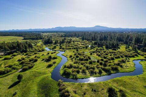 Tiny photo for 52255 Huntington Road, La Pine, OR 97739 (MLS # 220215855)