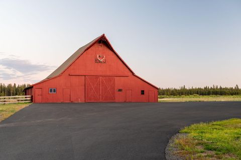 Tiny photo for 52255 Huntington Road, La Pine, OR 97739 (MLS # 220215855)