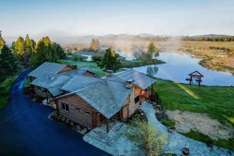 Tiny photo for 52255 Huntington Road, La Pine, OR 97739 (MLS # 220215855)