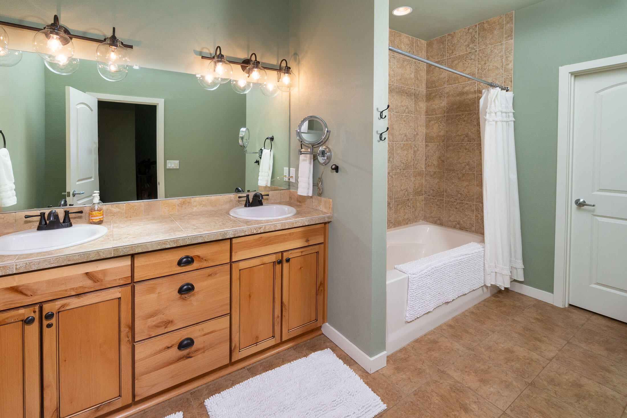 Monta Vista - Residential