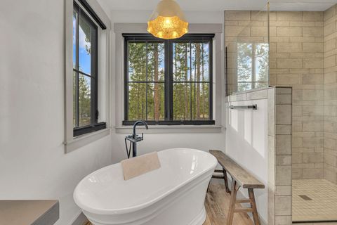 Tiny photo for 57811 Summit Lane #3, Sunriver, OR 97707 (MLS # 220213069)