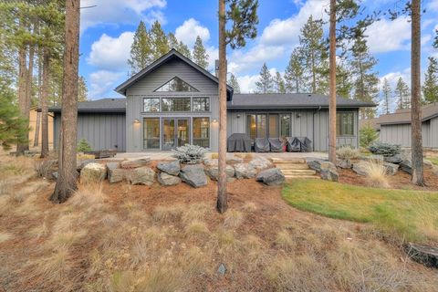 Tiny photo for 57811 Summit Lane #3, Sunriver, OR 97707 (MLS # 220213069)