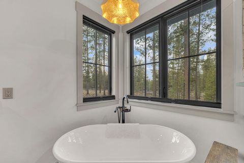 Tiny photo for 57811 Summit Lane #3, Sunriver, OR 97707 (MLS # 220213069)