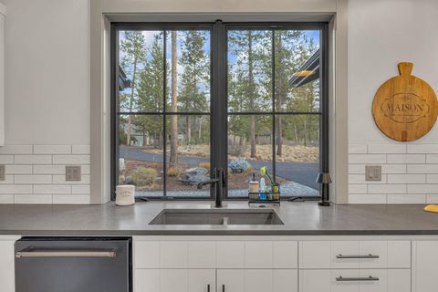 Tiny photo for 57811 Summit Lane #3, Sunriver, OR 97707 (MLS # 220213069)