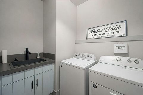 Tiny photo for 57811 Summit Lane #3, Sunriver, OR 97707 (MLS # 220213069)