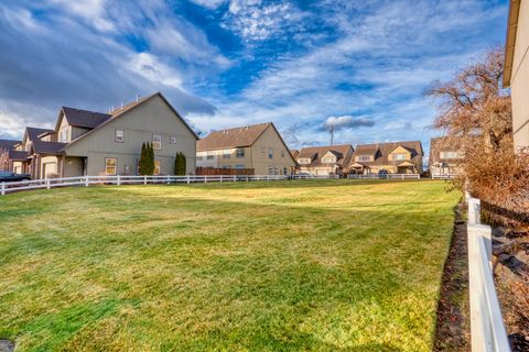 Tiny photo for 2991 SW Indian Circle, Redmond, OR 97756 (MLS # 220212732)