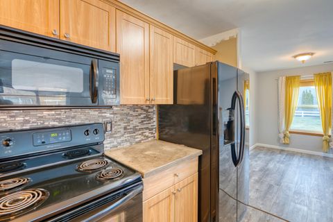 Tiny photo for 2991 SW Indian Circle, Redmond, OR 97756 (MLS # 220212732)