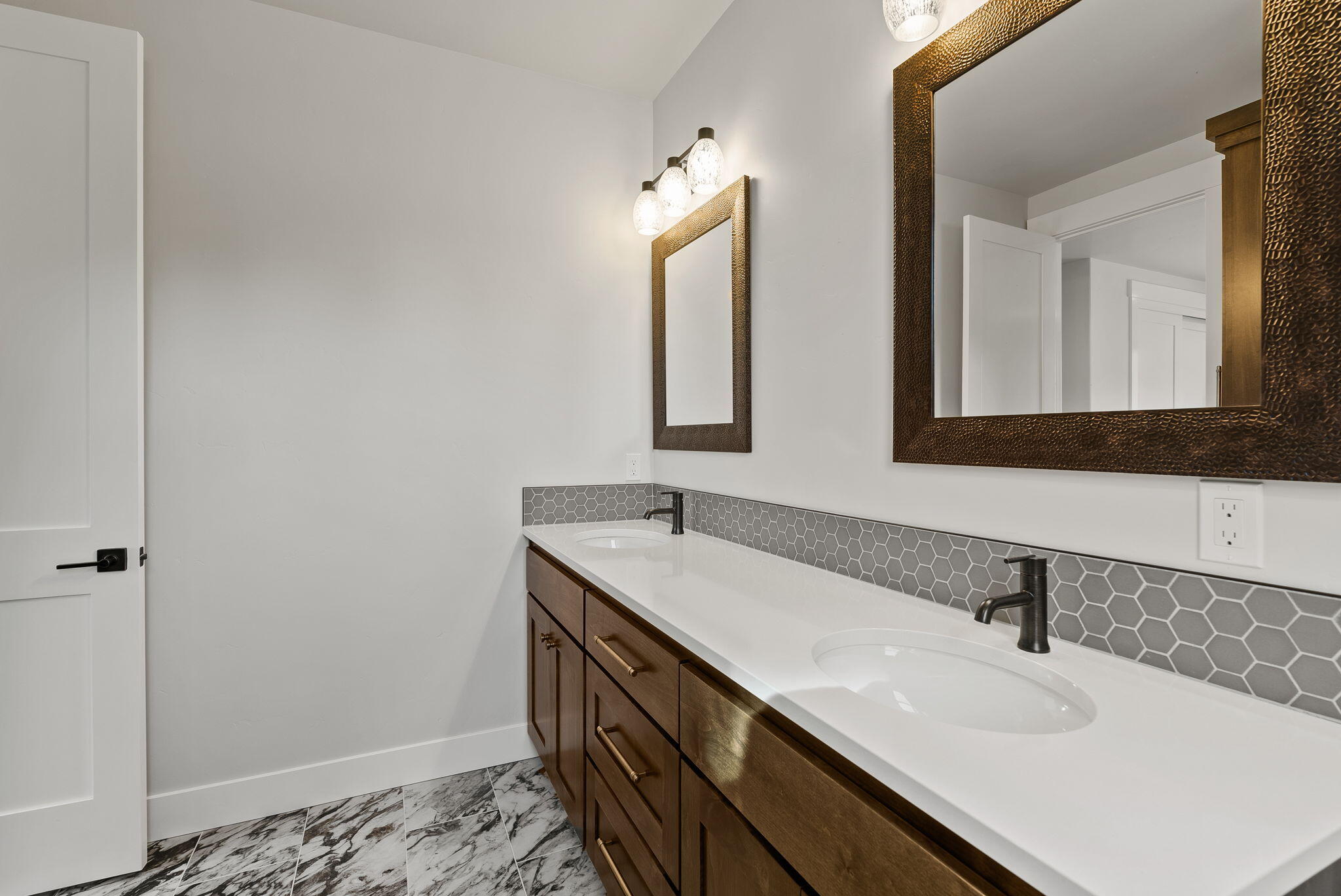 Ridge At Eagle Crest - Residential