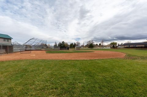 Tiny photo for 2610 SW 23rd Street #UNIT 15, Redmond, OR 97756 (MLS # 220211626)