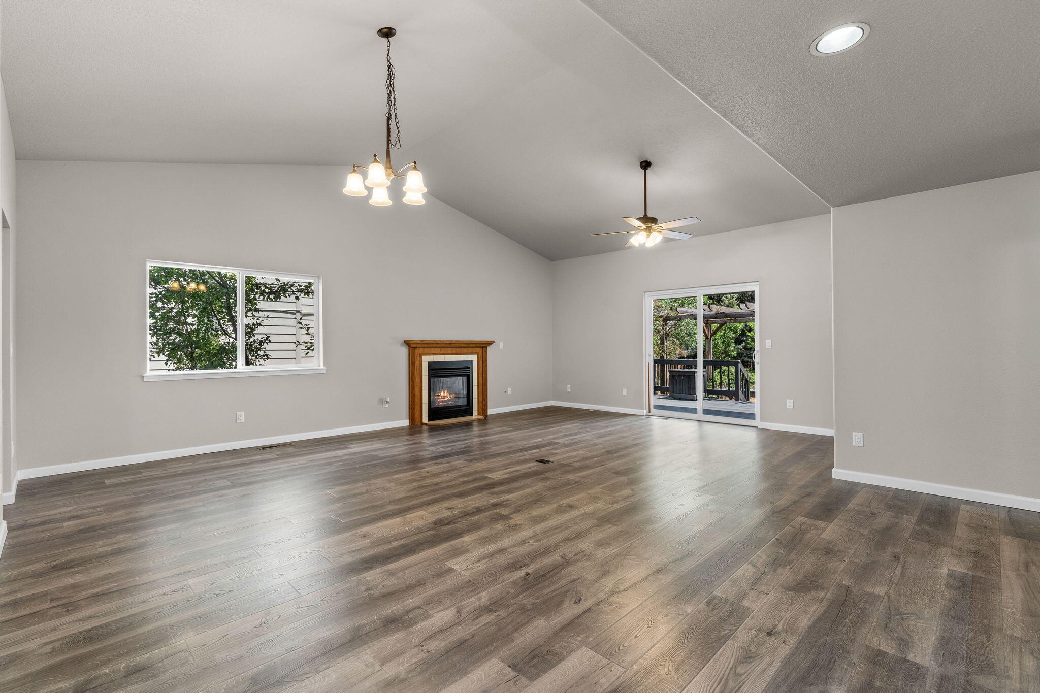 Elkhorn Estates - Residential