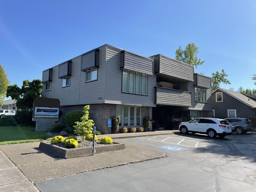 Broker owned property.  Nice ground floor space.  Previously used as a physical therapy office.  Part open, part fully demised floor plan.  Tenant is entitled to half of the monument sign.