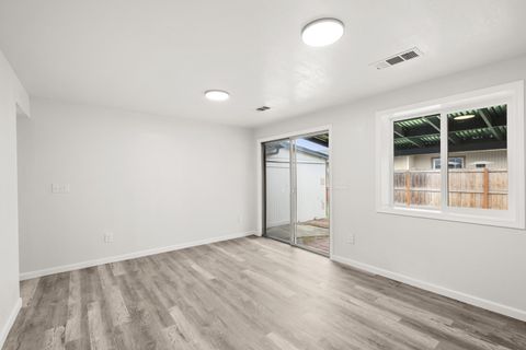 Tiny photo for 2909 Ingalls Drive, White City, OR 97503 (MLS # 220211714)