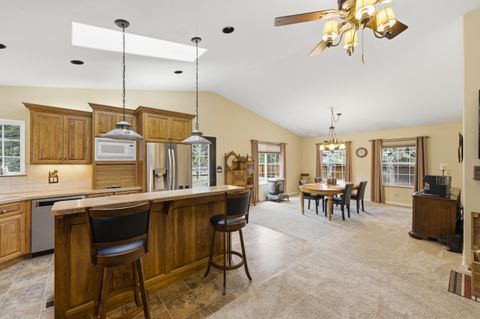 Tiny photo for 149068 Mabel Drive, La Pine, OR 97739 (MLS # 220220946)