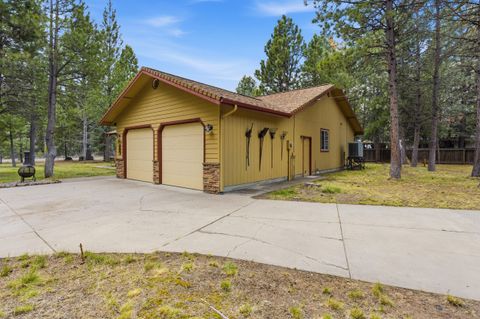 Tiny photo for 149068 Mabel Drive, La Pine, OR 97739 (MLS # 220220946)