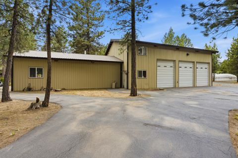 Tiny photo for 149068 Mabel Drive, La Pine, OR 97739 (MLS # 220220946)
