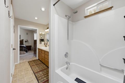 Tiny photo for 149068 Mabel Drive, La Pine, OR 97739 (MLS # 220220946)