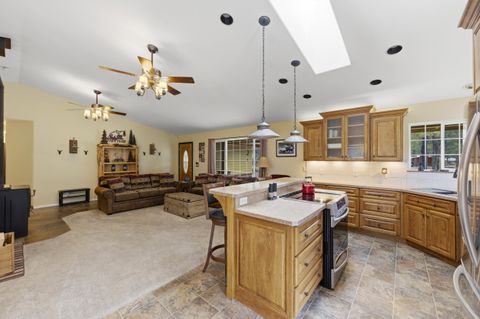 Tiny photo for 149068 Mabel Drive, La Pine, OR 97739 (MLS # 220220946)