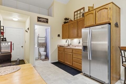 Tiny photo for 149068 Mabel Drive, La Pine, OR 97739 (MLS # 220220946)