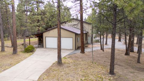 Tiny photo for 149068 Mabel Drive, La Pine, OR 97739 (MLS # 220220946)