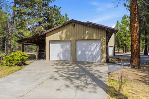 Tiny photo for 149068 Mabel Drive, La Pine, OR 97739 (MLS # 220220946)