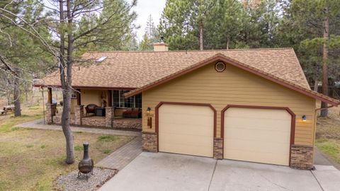 Tiny photo for 149068 Mabel Drive, La Pine, OR 97739 (MLS # 220220946)