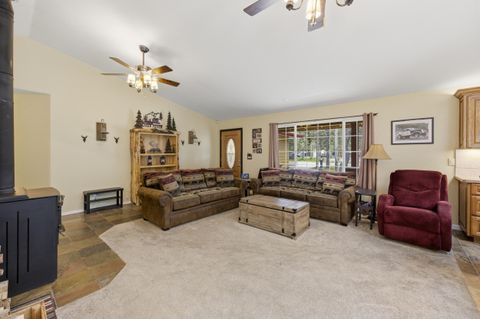 Tiny photo for 149068 Mabel Drive, La Pine, OR 97739 (MLS # 220220946)