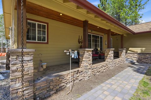 Tiny photo for 149068 Mabel Drive, La Pine, OR 97739 (MLS # 220220946)